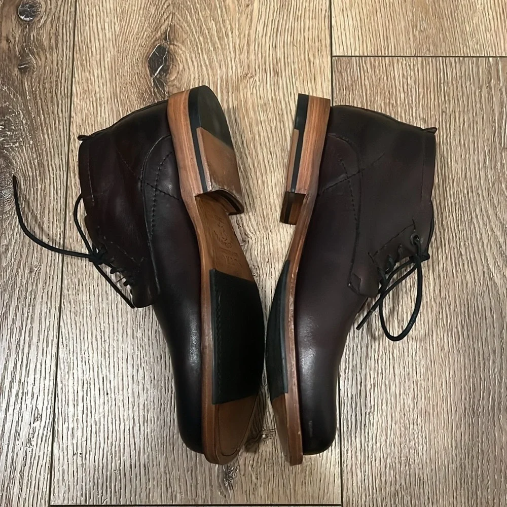 Seal of the Sutro Lee Dark Brown Chukka Boots Size 7.5